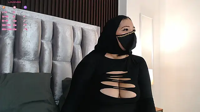 Snapshot of aida_milk chatting on July 7, 1:52 am aida milk online show from July 7, 1:52 am