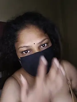Snapshot of Priya_Jii chatting on July 10, 1:43 am Priya Jii online show from July 10, 1:43 am