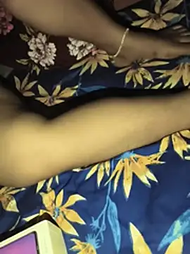 Snapshot of priya_bhabi_sex chatting on July 12, 8:49 am priya bhabi sex online show from July 12, 8:49 am