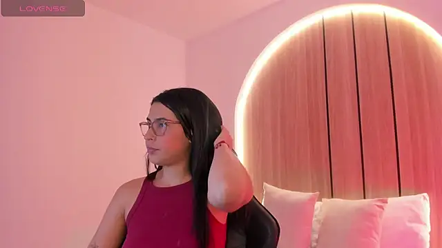 Snapshot of amber_piercee chatting on August 3, 7:17 pm amber piercee online show from August 3, 7:17 pm