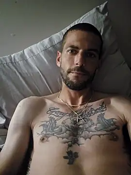 whiteboy4200 online show from July 8, 9:30 pm