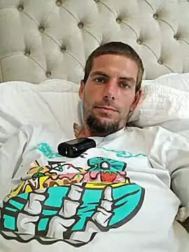 whiteboy4200 online show from August 3, 10:13 pm