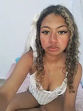 kimmye 333 online show from July 11, 7:27 pm