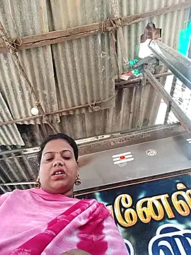 Snapshot of tamilredwine chatting on July 13, 7:22 am tamilredwine online show from July 13, 7:22 am