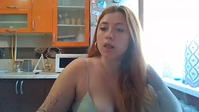 Snapshot of HottieLinaa chatting on July 21, 7:22 am HottieLinaa online show from July 21, 7:22 am
