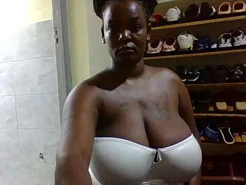 Snapshot of Seductivelust_ chatting on July 12, 12:07 pm Seductivelust online show from July 12, 12:07 pm