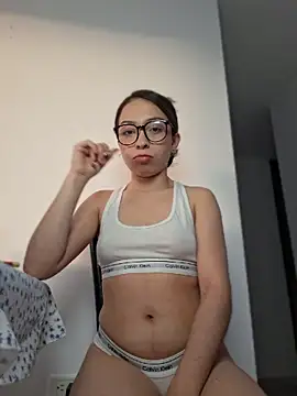 LuluBerry7 online show from July 15, 10:48 pm