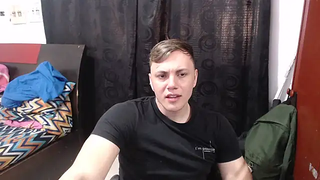 Snapshot of kike_energy chatting on March 25, 10:16 pm kike energy online show from March 25, 10:16 pm