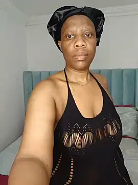 Snapshot of BigBootyPatie chatting on July 11, 9:38 pm BigBootyPatie online show from July 11, 9:38 pm