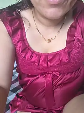 Snapshot of Motomoto8989 chatting on July 20, 10:39 am Motomoto8989 online show from July 20, 10:39 am