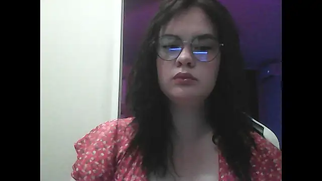 AdelinaVirelle online show from July 13, 8:11 pm