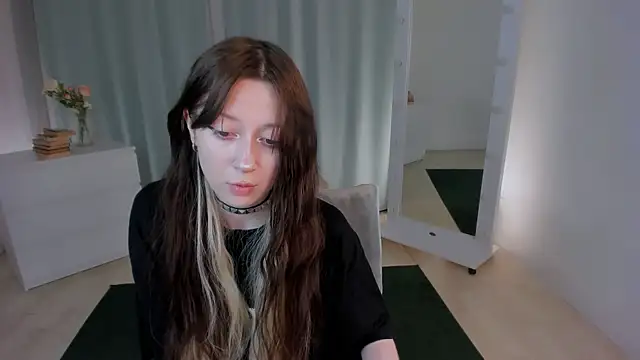 MiyuuNami online show from July 11, 3:15 pm
