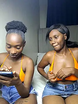 Snapshot of rosyrebel_ chatting on July 19, 8:45 pm rosyrebel online show from July 19, 8:45 pm