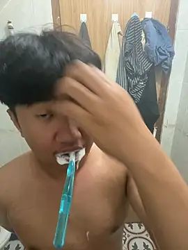 Snapshot of abyangusuy chatting on July 15, 2:22 pm abyangusuy online show from July 15, 2:22 pm