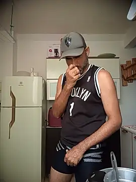 Snapshot of safadaoBOY chatting on July 13, 2:20 pm safadaoBOY online show from July 13, 2:20 pm