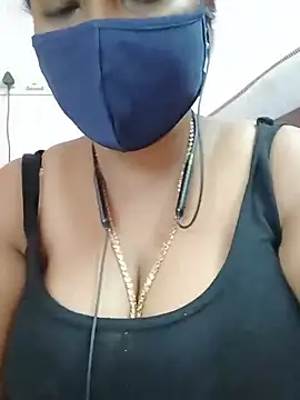 Snapshot of sweetkeerthi chatting on July 12, 2:57 am sweetkeerthi online show from July 12, 2:57 am