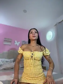 sofiasirena online show from July 14, 2:05 am