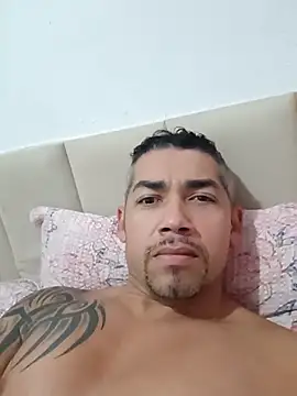 Snapshot of Viverpuroprazer20 chatting on July 18, 8:29 am Viverpuroprazer20 online show from July 18, 8:29 am