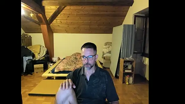 supersquirrel online show from July 16, 11:33 pm