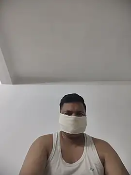 Snapshot of arya_john chatting on July 14, 10:37 pm arya john online show from July 14, 10:37 pm
