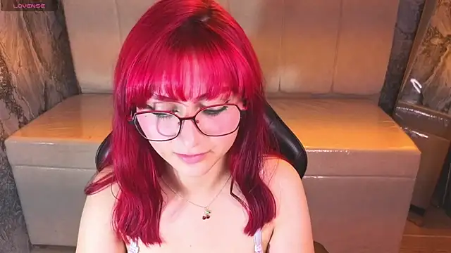 Queen Red v online show from July 17, 6:53 am