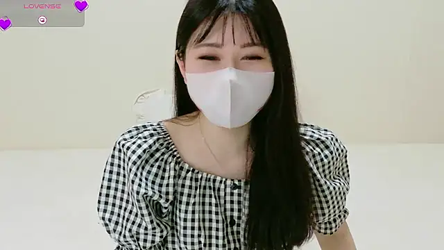Mila Velvet LIVE online show from July 16, 10:10 am