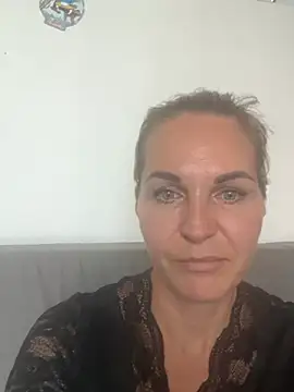 ElaraRose- online show from July 17, 8:10 am