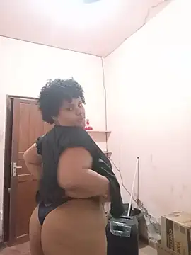 Snapshot of mamibbw18 chatting on July 16, 3:45 am mamibbw18 online show from July 16, 3:45 am