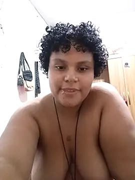 Snapshot of mamibbw18 chatting on August 1, 1:16 am mamibbw18 online show from August 1, 1:16 am