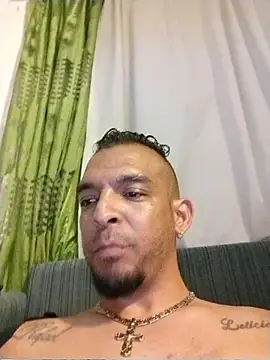 Snapshot of CarlitoCubano chatting on July 17, 1:34 am CarlitoCubano online show from July 17, 1:34 am