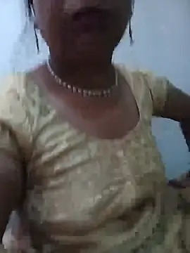 Snapshot of love_you_baby012 chatting on August 1, 11:53 am love you baby012 online show from August 1, 11:53 am