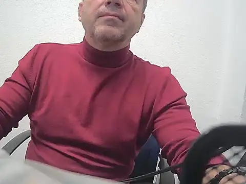 Snapshot of gabriel9_ chatting on April 21, 7:03 am gabriel9 online show from April 21, 7:03 am