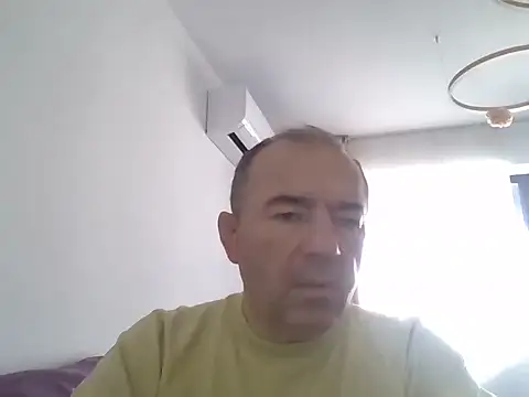 Snapshot of gabriel9_ chatting on April 23, 1:46 pm gabriel9 online show from April 23, 1:46 pm