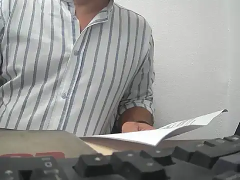 Snapshot of gabriel9_ chatting on July 16, 6:08 am gabriel9 online show from July 16, 6:08 am