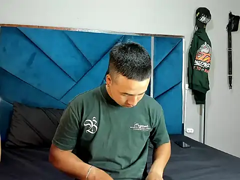 KataAndJordy  online show from July 29, 12:58 pm