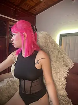 dream pink online show from July 22, 2:31 pm