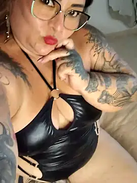 Snapshot of secretcleo chatting on July 20, 4:31 pm secretcleo online show from July 20, 4:31 pm