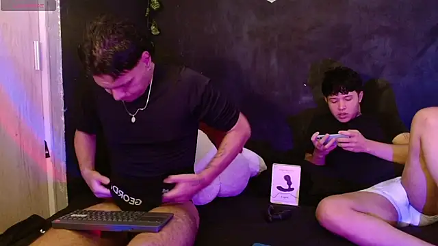 Duolatinhot69 online show from July 29, 4:10 am