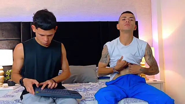Dylan Thiago  online show from July 22, 8:11 pm