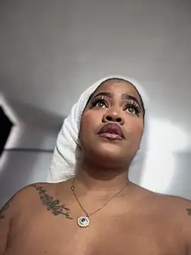 riri brunnete online show from January 25, 12:37 pm