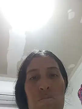 Snapshot of Hurtad_12 chatting on July 29, 12:09 am Hurtad 12 online show from July 29, 12:09 am