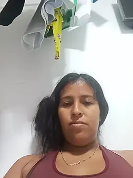 Snapshot of Hurtad_12 chatting on August 1, 3:11 pm Hurtad 12 online show from August 1, 3:11 pm