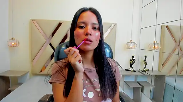 Ivonne Latina online show from July 23, 8:07 pm