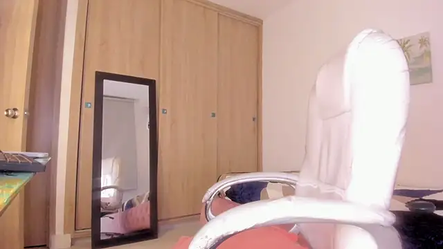 Snapshot of Sofiia-brown chatting on August 1, 4:34 am Sofiia-brown online show from August 1, 4:34 am