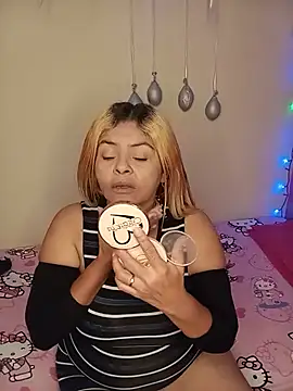 Snapshot of Isabellabrown43 chatting on July 31, 1:49 am Isabellabrown43 online show from July 31, 1:49 am