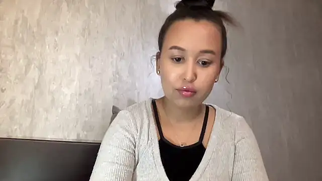 Dana 0005 online show from July 25, 9:34 pm