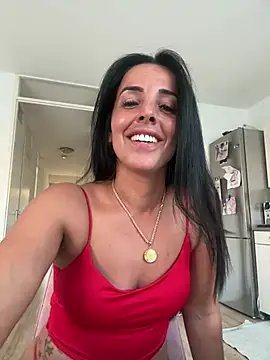 Snapshot of diamantje32 chatting on July 25, 6:38 pm diamantje32 online show from July 25, 6:38 pm