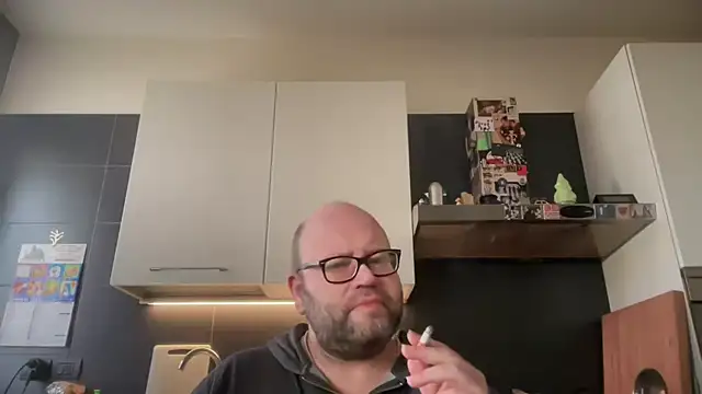 theitalianbear online show from January 10, 9:11 am