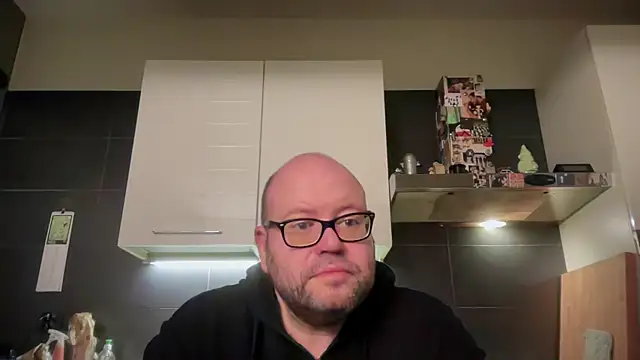 theitalianbear online show from March 3, 5:02 am