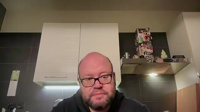 theitalianbear online show from March 19, 3:43 am